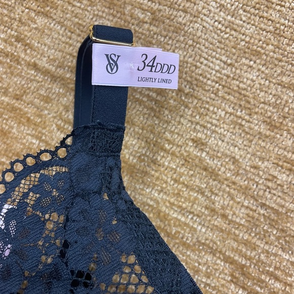 Victoria’s Secret under wire, black lace, 34DDD bra - Picture 2 of 7